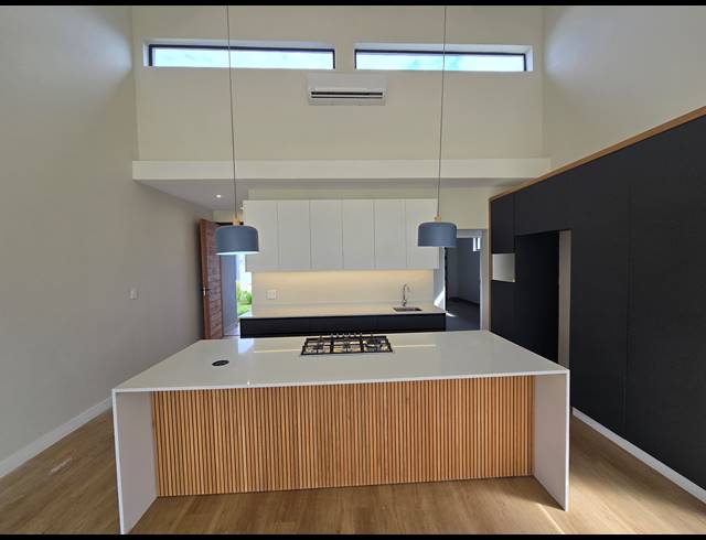 2 BEDROOM HOUSE FOR SALE IN NEW SALT ROCK CITY